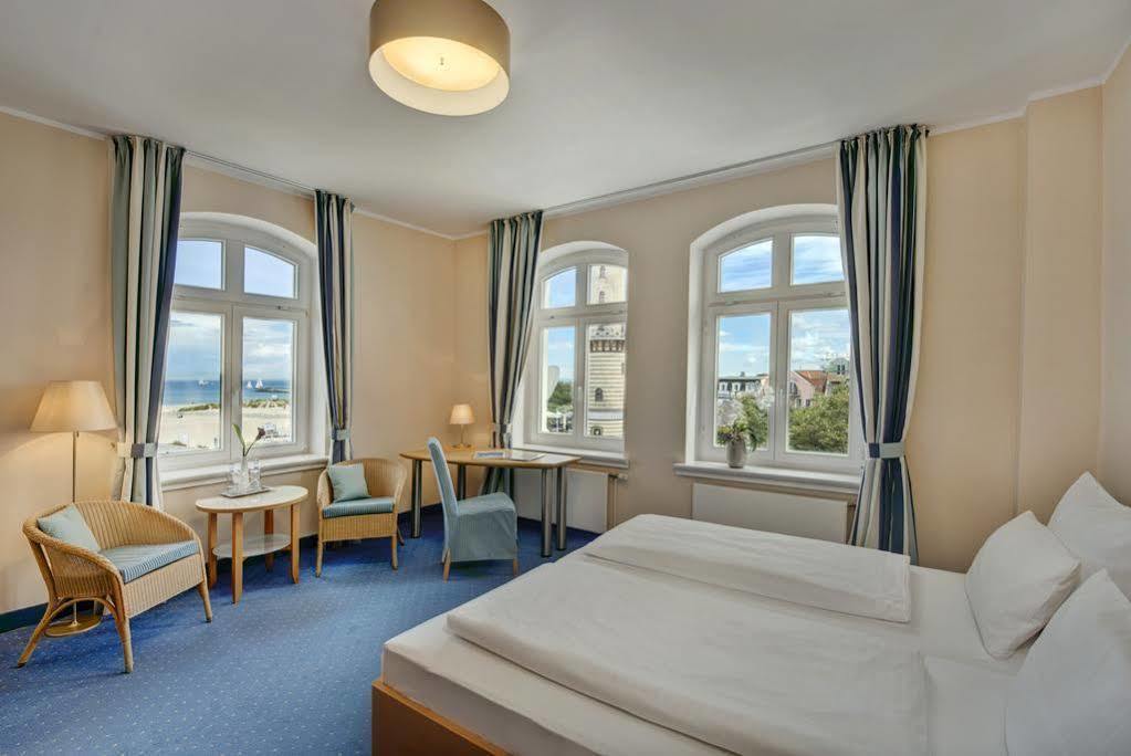 Hotel Am Leuchtturm Rostock Exterior foto